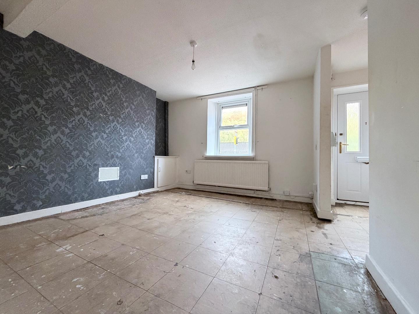 Tynewydd Row, Ogmore Vale, Bridgend County Borough, CF32 7EH